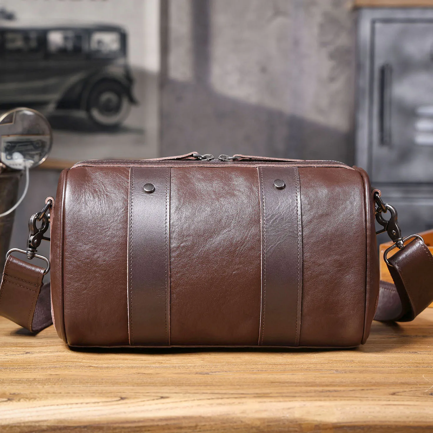 Echte Leder-Umhängetasche für Herren, einfache Rindsledertasche, hochwertiges, pflanzlich gegerbtes Leder, modischer Casual-Stil. – Detail 20