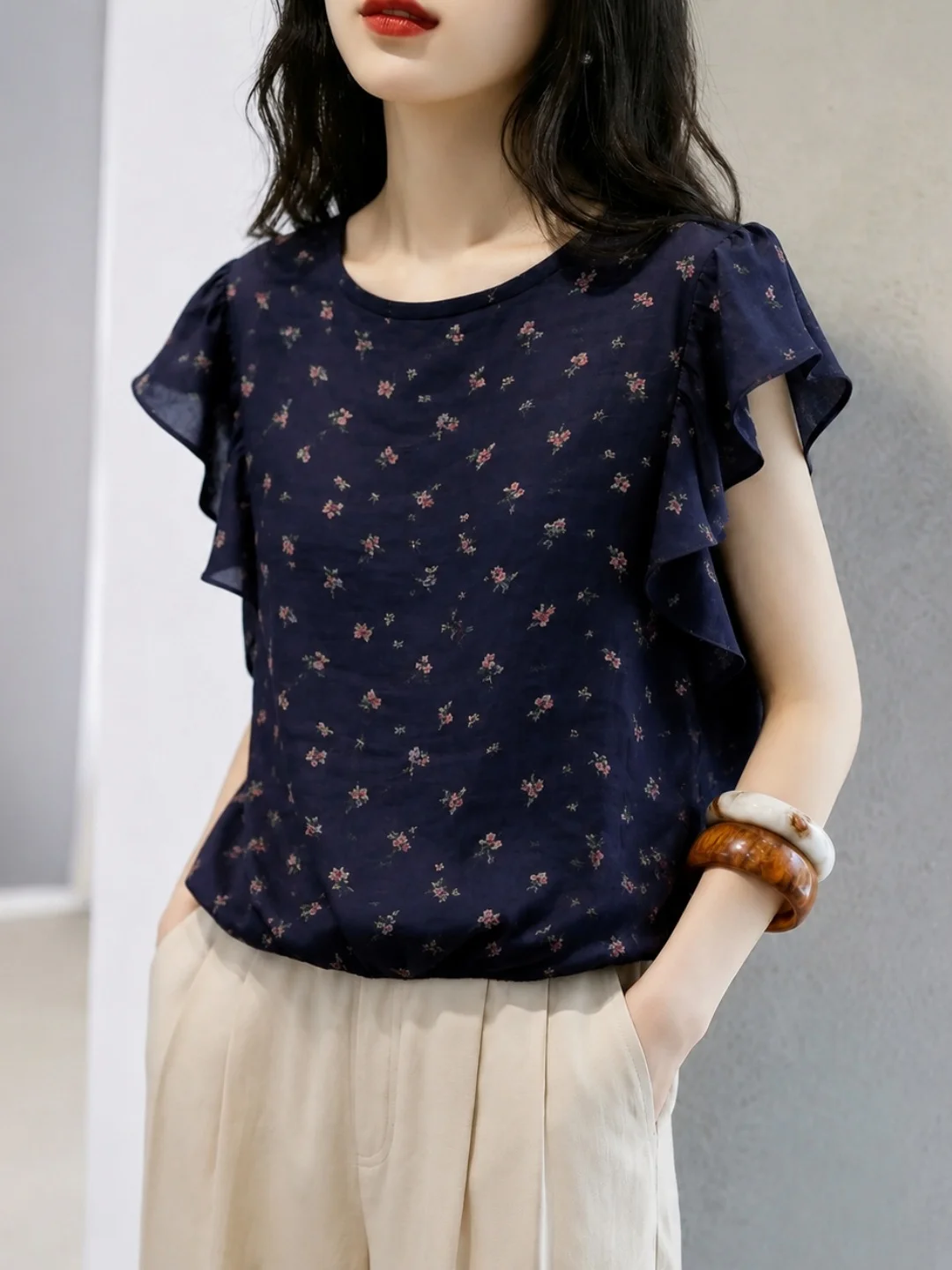 2026 Summer New Style Floral Print Korean Version Commute Shirt Elegant Short Sleeve round Neck Straight Cut Silk Top