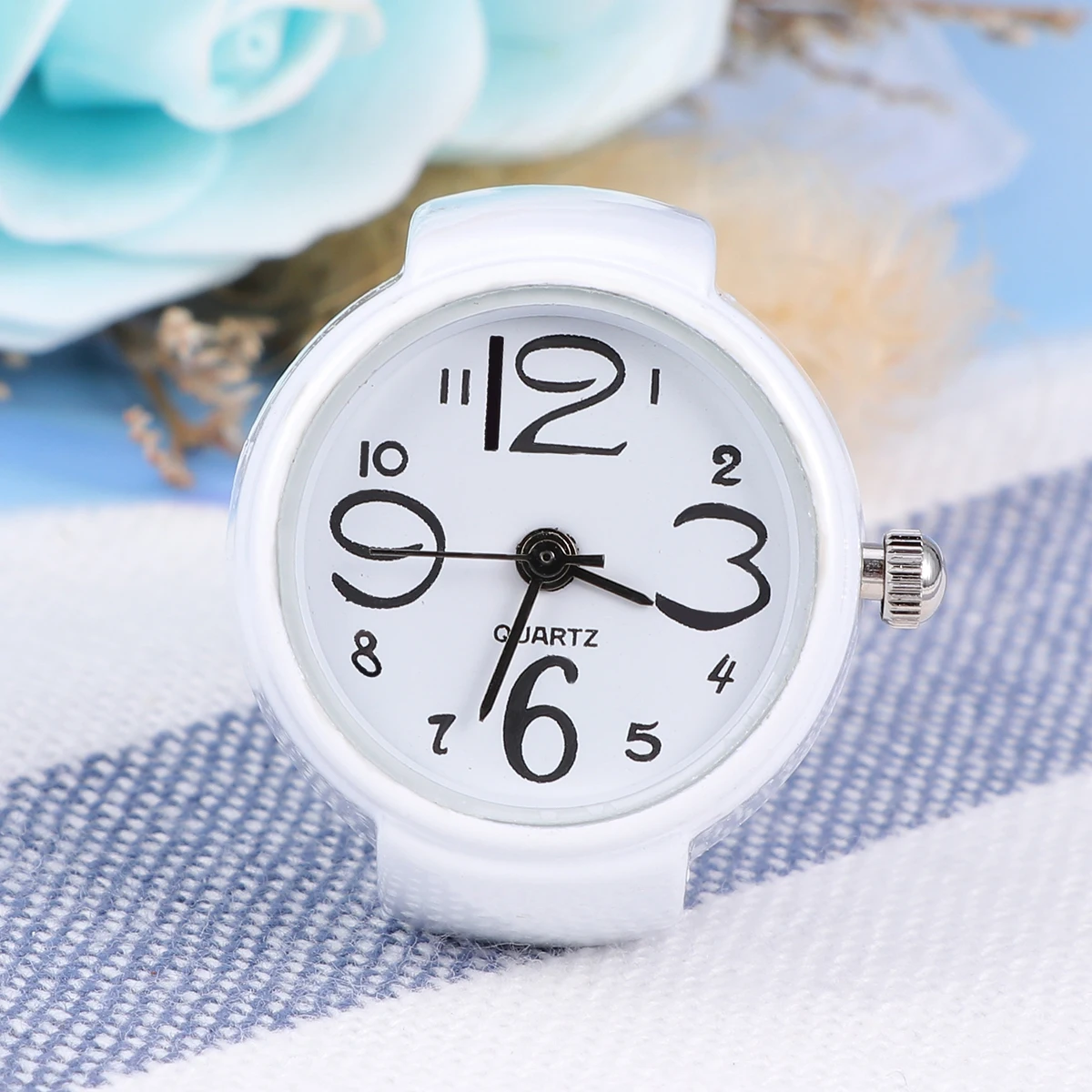 1pc Unisex Quartz Finger Mini Watch Ring Stylish Adjustable Fashion Gift For Friends Unisex Ring White