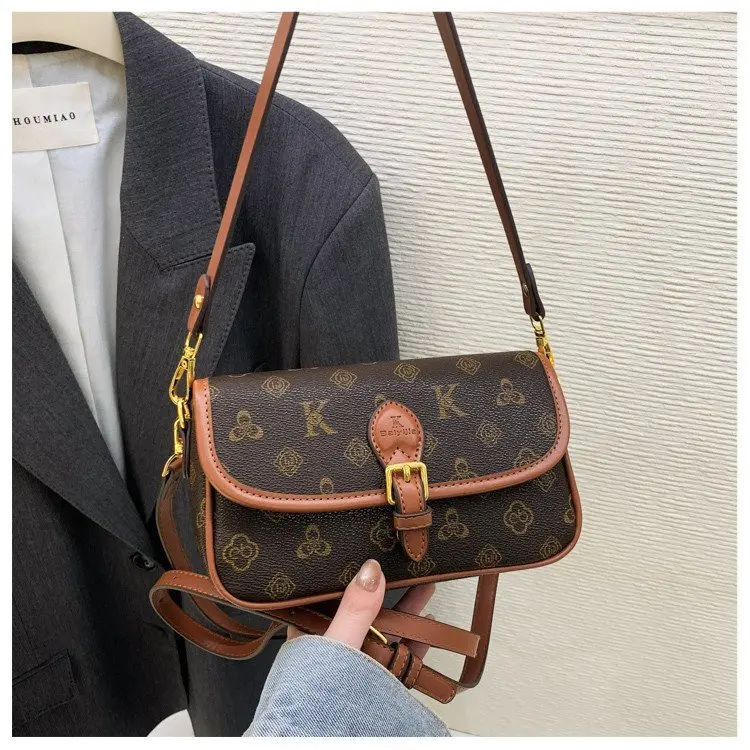 

Vintage Minimalist Diaper Bag Women's Elegant Crossbody Handbag Luxury Designer Tote Leather For The Stylish Commuter