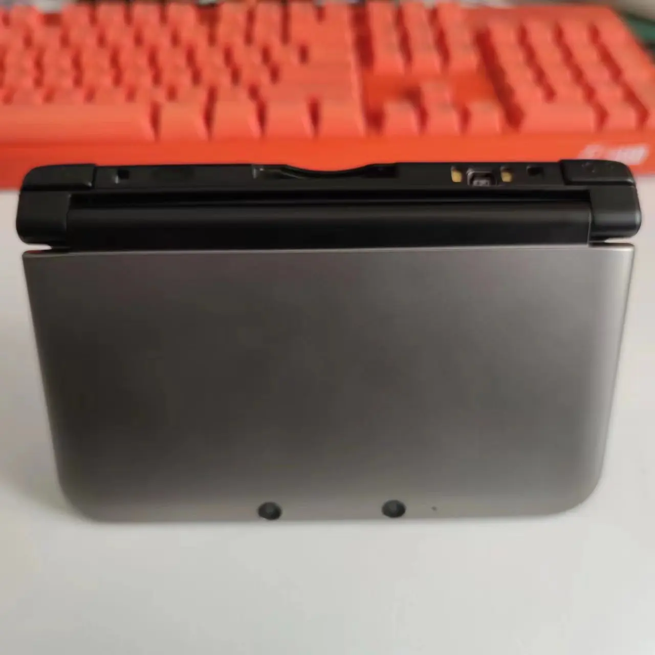 وحدة تحكم ألعاب محمولة ذات غلاف مجدد أصلي لوحدة تحكم 3DS xL USA/EUR vs.