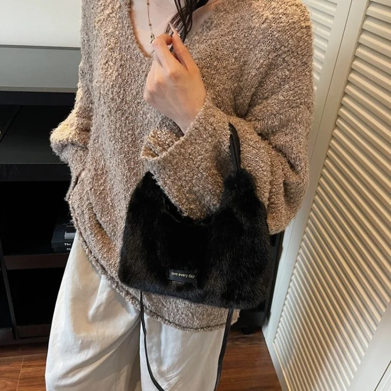 

Stylish Casual Fashionable Messenger Purse Shopper Bag Commuter Large Capacity For Women Elegant