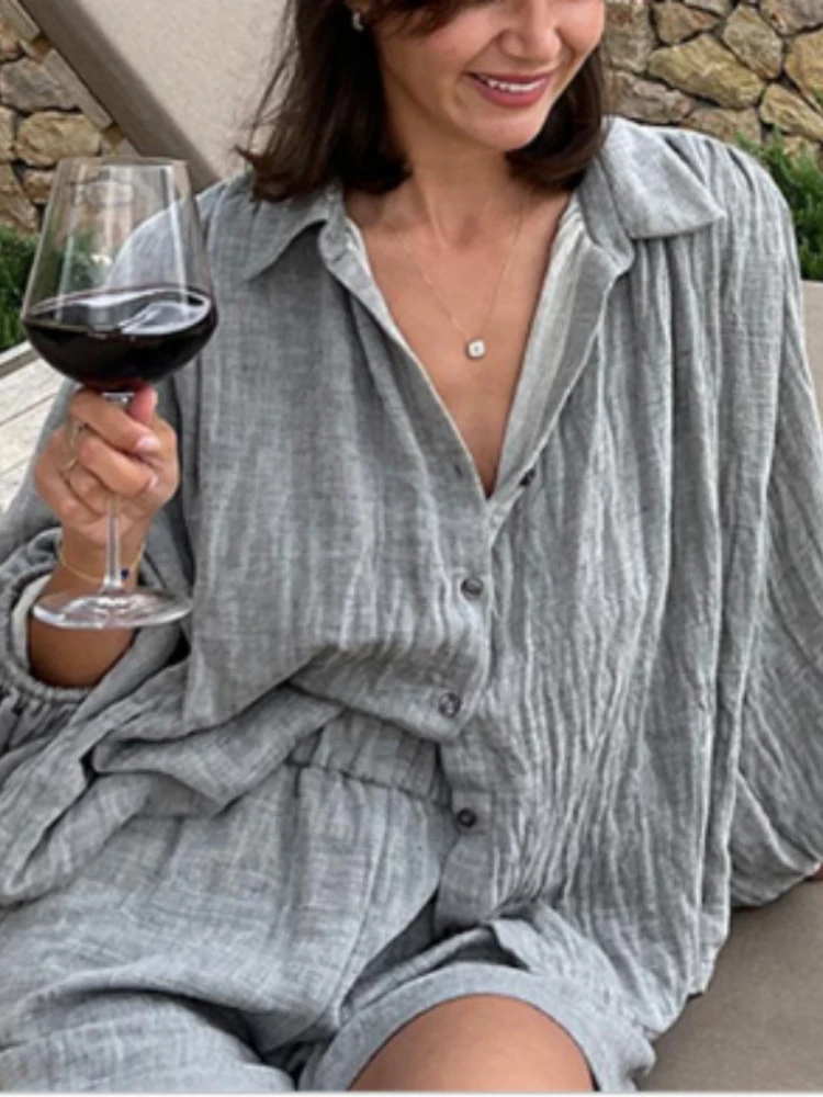 2023 летняя мода, новый женский элегантный стиль для поездок на работу, уличный стиль, повседневный топ с длинными рукавами, шорты, комплект из двух предметов