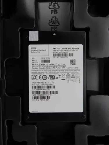 PM1643 920G HPE SAS SSD 12G/s MZILT920HAHQ-00AH9 ARFX0920S5xnFTRI 3P00