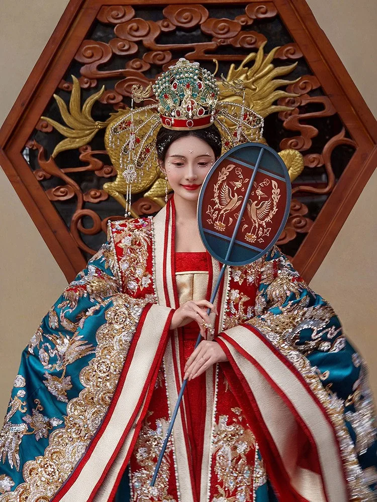 

Hanfu wedding dress horse-faced skirt phoenix crown and red cape Chinese-style couple outfits