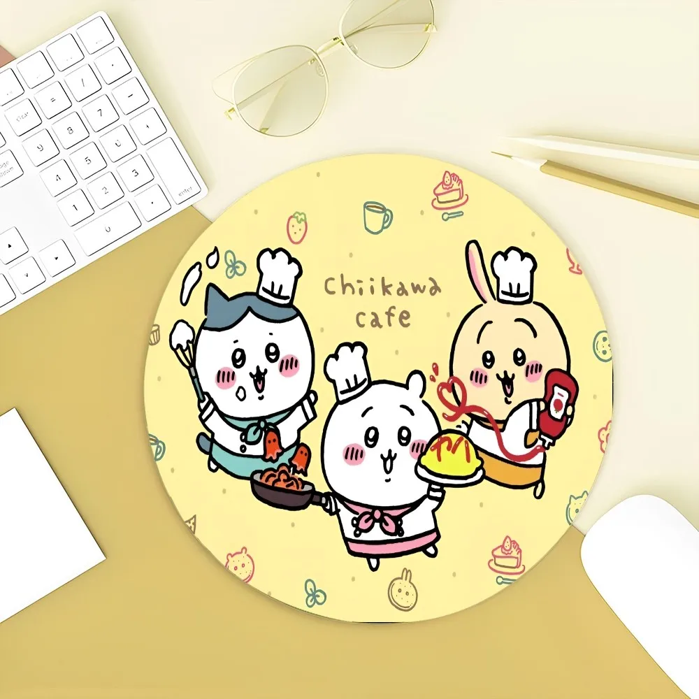 Japan comics Cute Chiikawas Gaming Mousepad Small Round Speed Version Game Computer Table Mat PC Laptop Mouse mat Desktop Mat