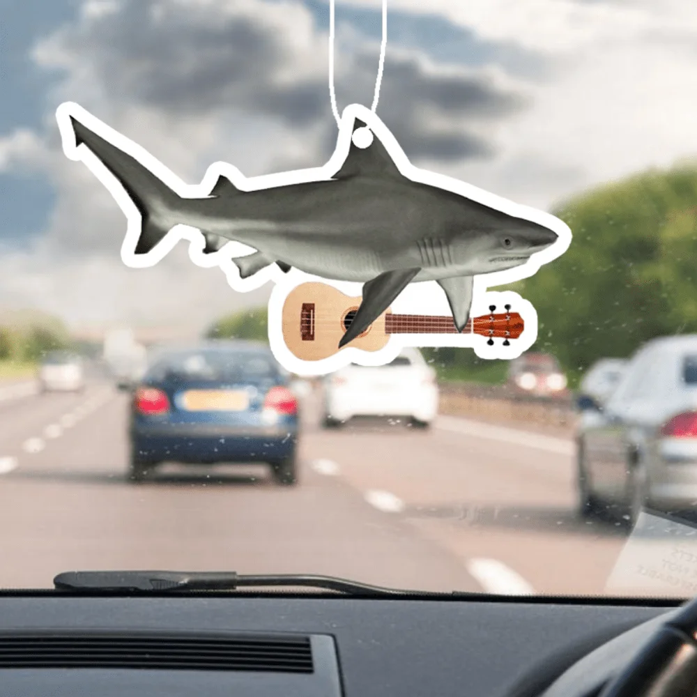 شماعة رائحة سيارة Ukulele Shark - تصميم ممتع موسيقي، معلقة بفتحة تهوية مرآة، عطر يدوم طويلاً