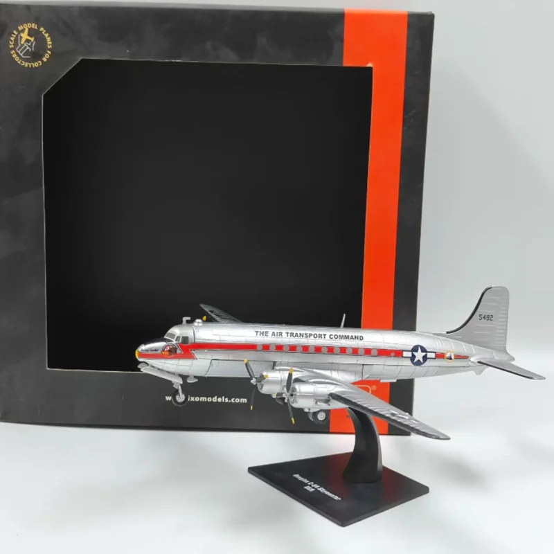 

ixo 1/144 Scale C-54 Alloy Transport aircraft Model Aircraft Static Collection Decorated Holiday Gifts Toys