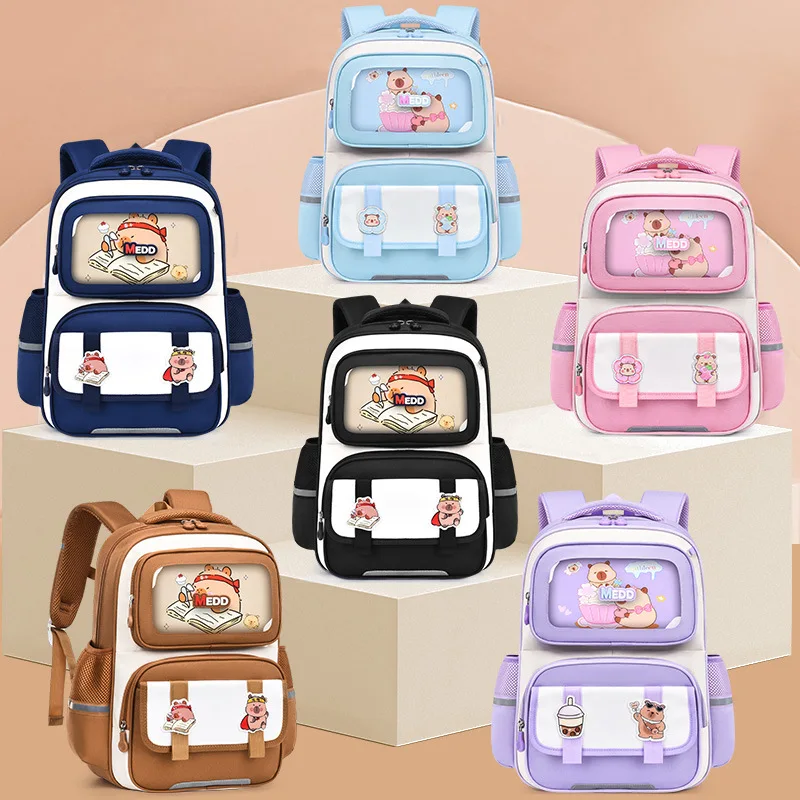 

Новинка 2025, легкий и изысканный школьный рюкзак Spot Capibala, детский милый рюкзак для защиты позвоночника и снижения нагрузки