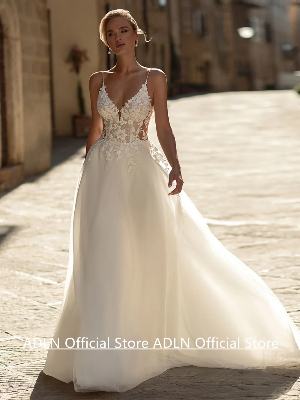 فستان زفاف مثير مخصص السباغيتي الأشرطة الخامس الرقبة انظر من خلال زين مفتوح الظهر سويب تراين فستان زفاف رداء دي ماري