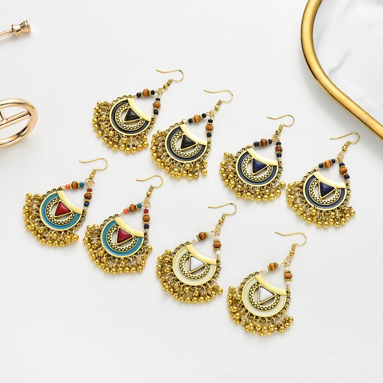 Bohemian foreign trade, tourism ethnic style, semi-circular beaded alloy personalized Indian style earrings