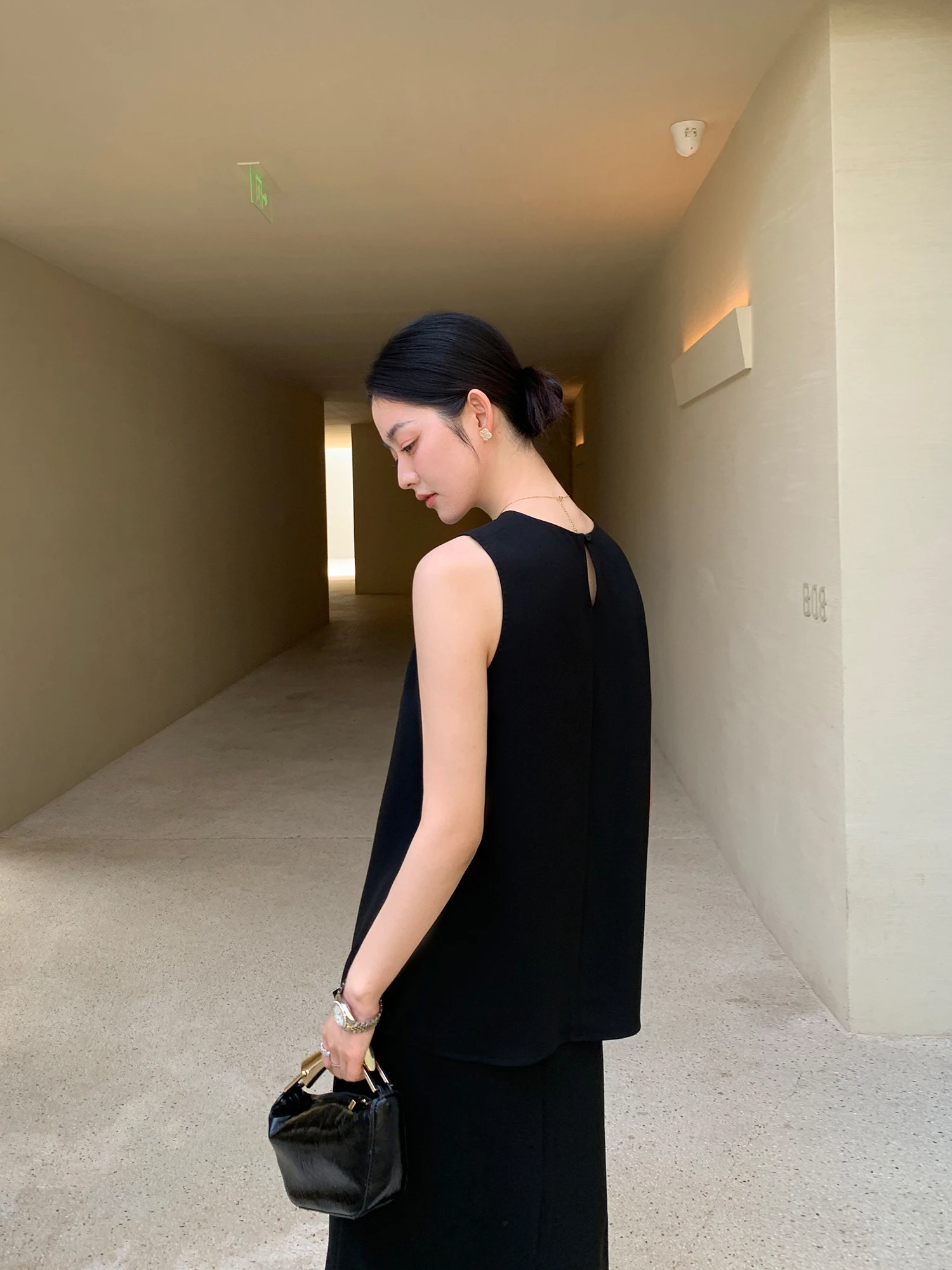 

Maven Lin свободный крой круглый жилет из ацетата Ne Svel Bla женский удобный повседневный модный летний топ