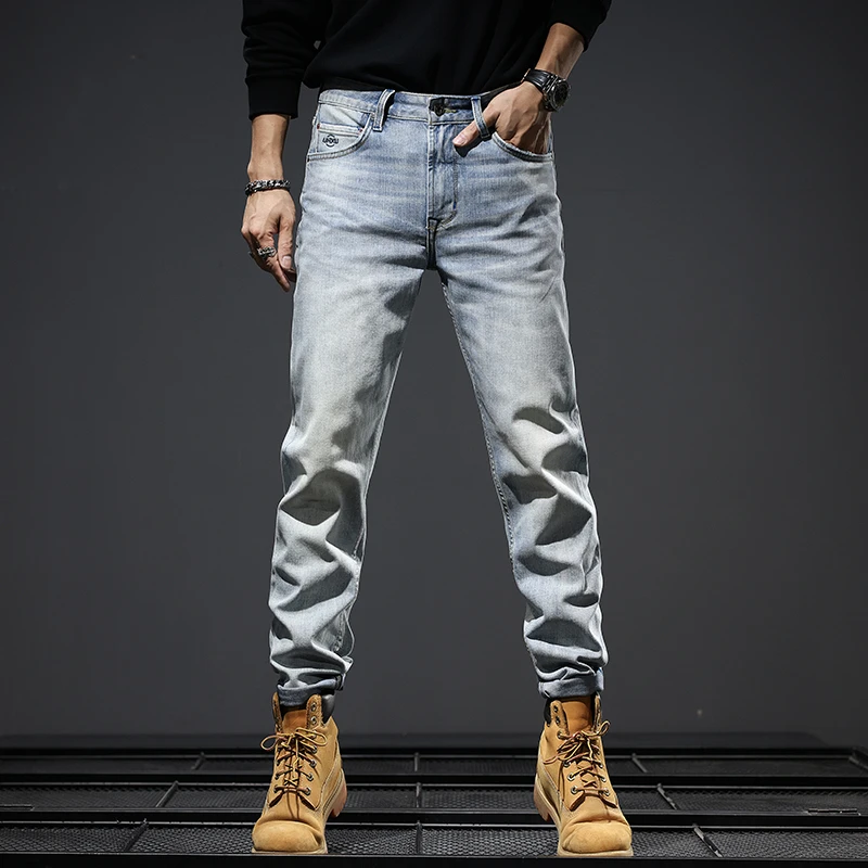 

2025 Autumn Men's Light Blue Slim Fit Stretch Selvedge Denim Jeans Classic Straight Tapered Leg | All-season Versatile Style