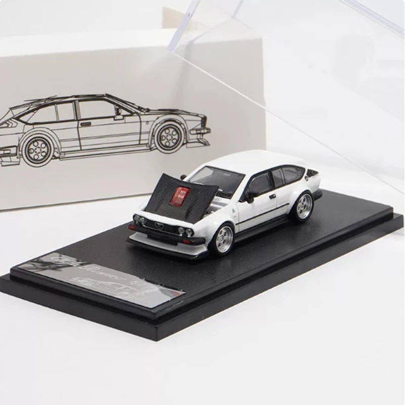 Diecast Original 1:64 Scale Alfa Romeo GTV6 Simulation Alloy Car Model Static Display Collectible Toy Gift Decoration Souvenir