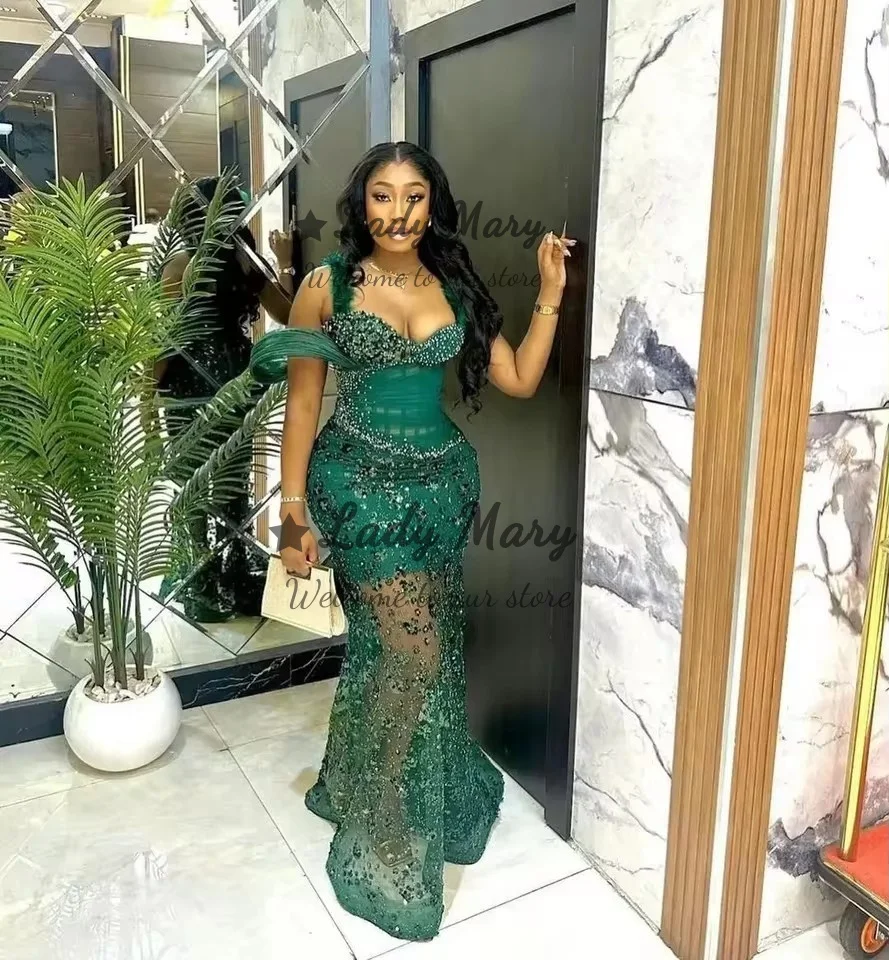 화려한 비즈 녹색 이브닝 드레스 환상 여성 공식 예복 가운 깃털 스트랩 Aso Ebi Vestido De Noche Customized