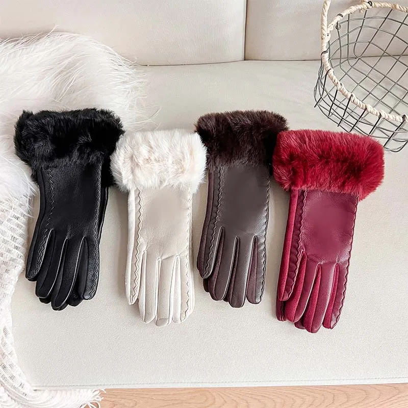 قفازات نسائية جلدية مزيفة على الموضة جديدة مع حواف من فراء الأرانب، متوافقة مع شاشة اللمس، دافئة ومقاومة للرياح لخريف/شتاء