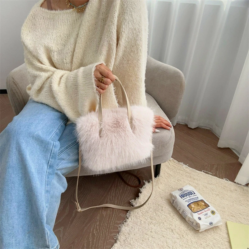 Luxury Faux Fur Ladies Square Shoulder Bags Winter Fluffy Female Crossbody Bag Soft Furry Plush Women\'s Small Handbags Purse