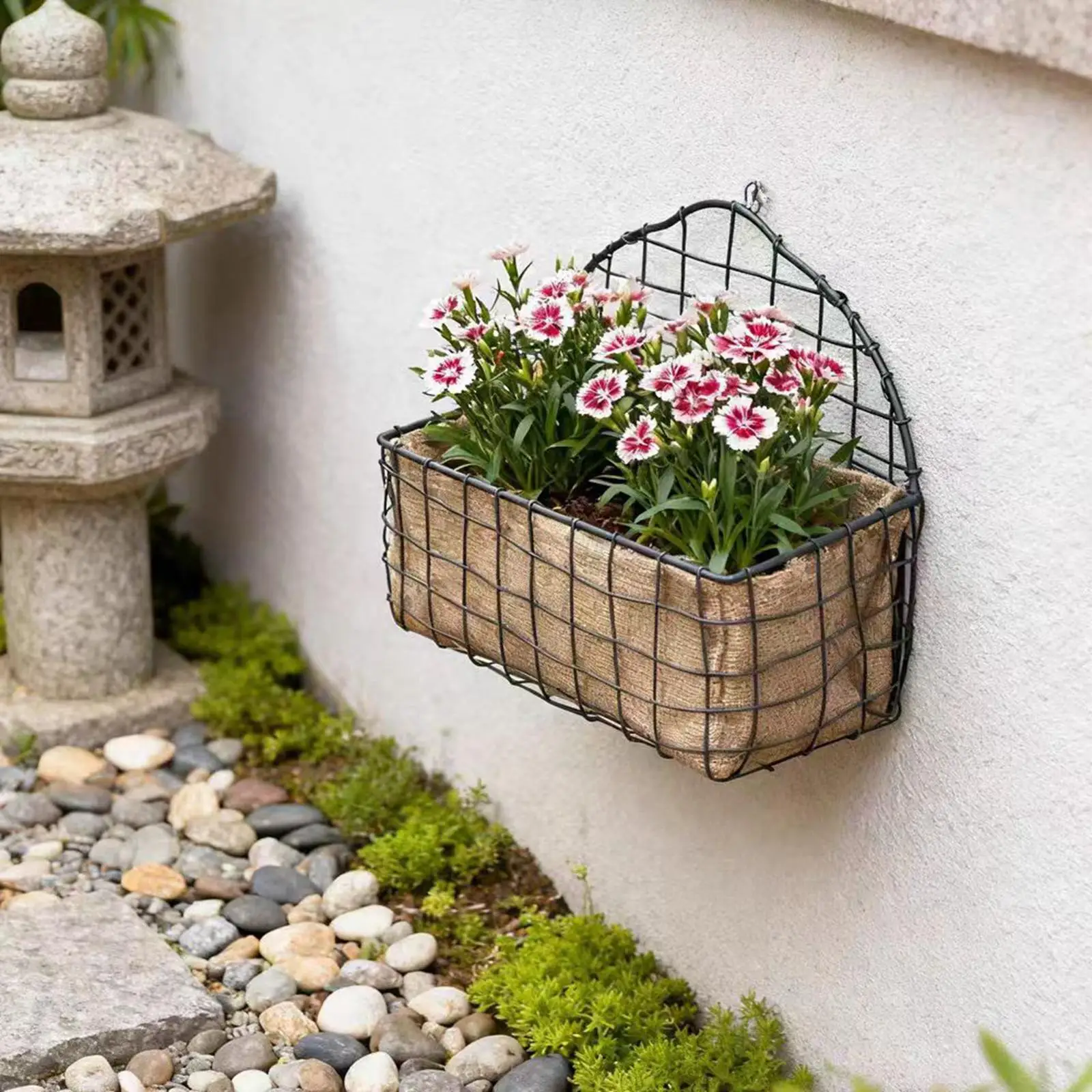 Flowerpot Basket Iron Wire Wall Mounted with Linen Liner Charming Home Decor for Balcony Bedroom Cafes Restaurants Weddings