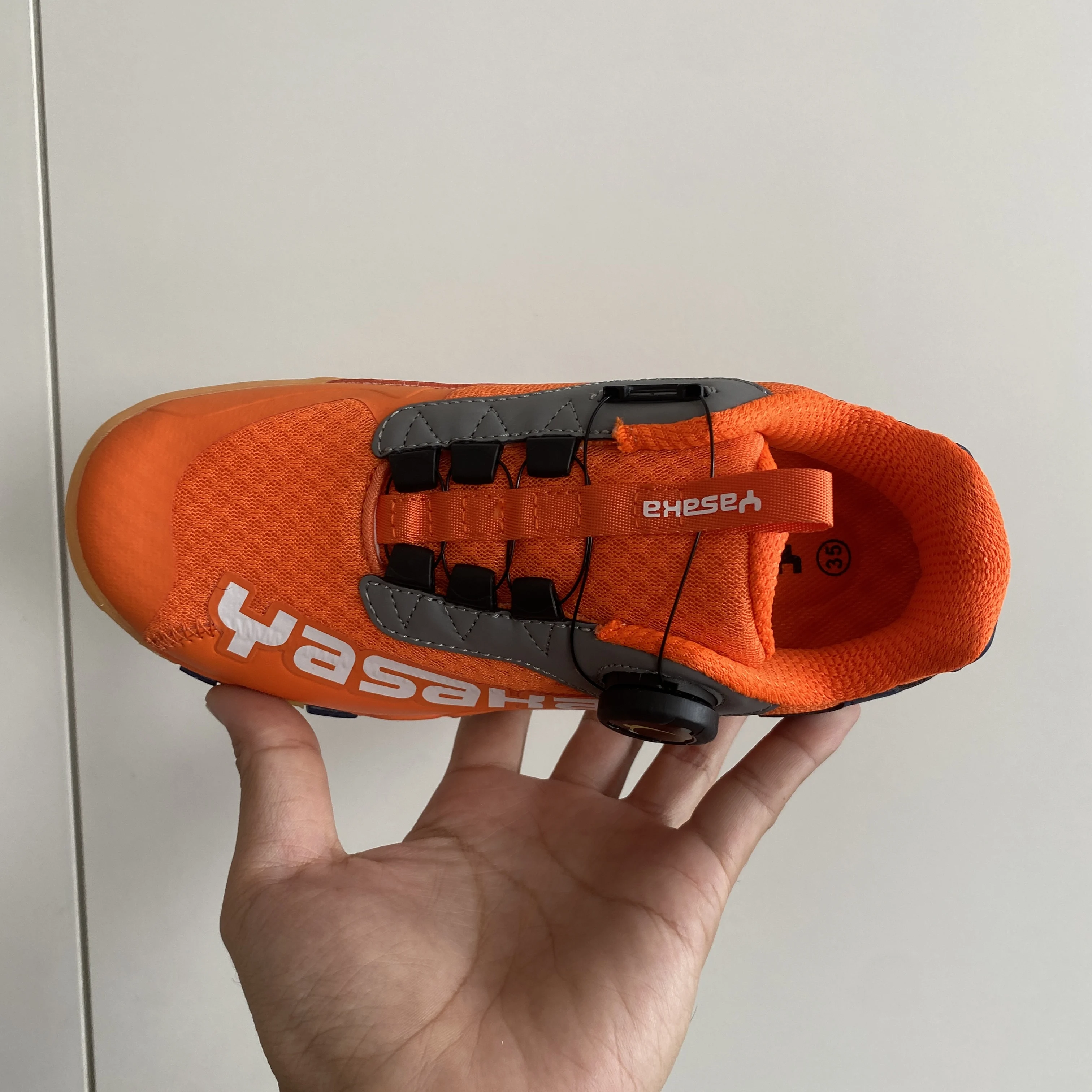 Męskie damskie antypoślizgowe oddychające buty do tenisa stołowego Outdoor Sports Training buty do badmintona neutralne poręczne trampki