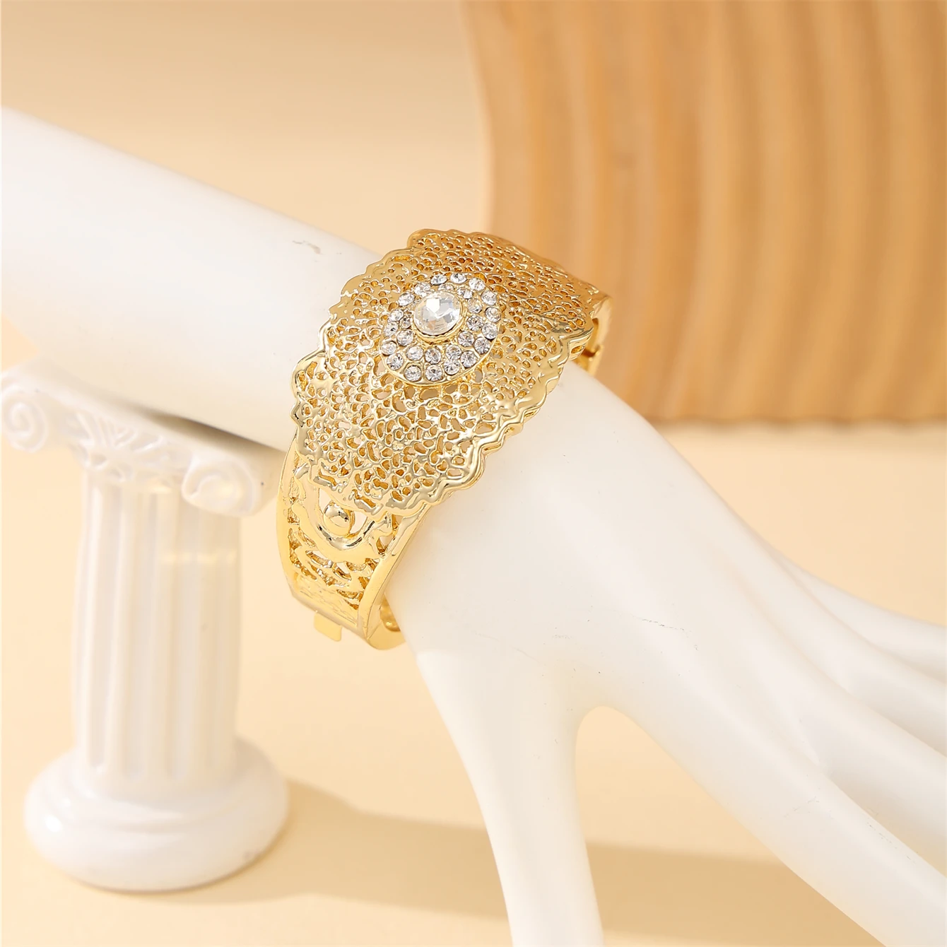 모로코 여성 부티크 팔찌, 정교한 합금 팔찌, 라인스톤 - Ethnic Fashion Boutique 리뷰 및 가격