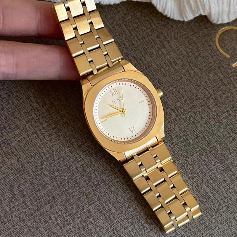 Orologio da donna di tendenza classico, elegante, semplice, retrò, stile Hong Kong, orologio al quarzo impermeabile 2025, regalo di compleanno