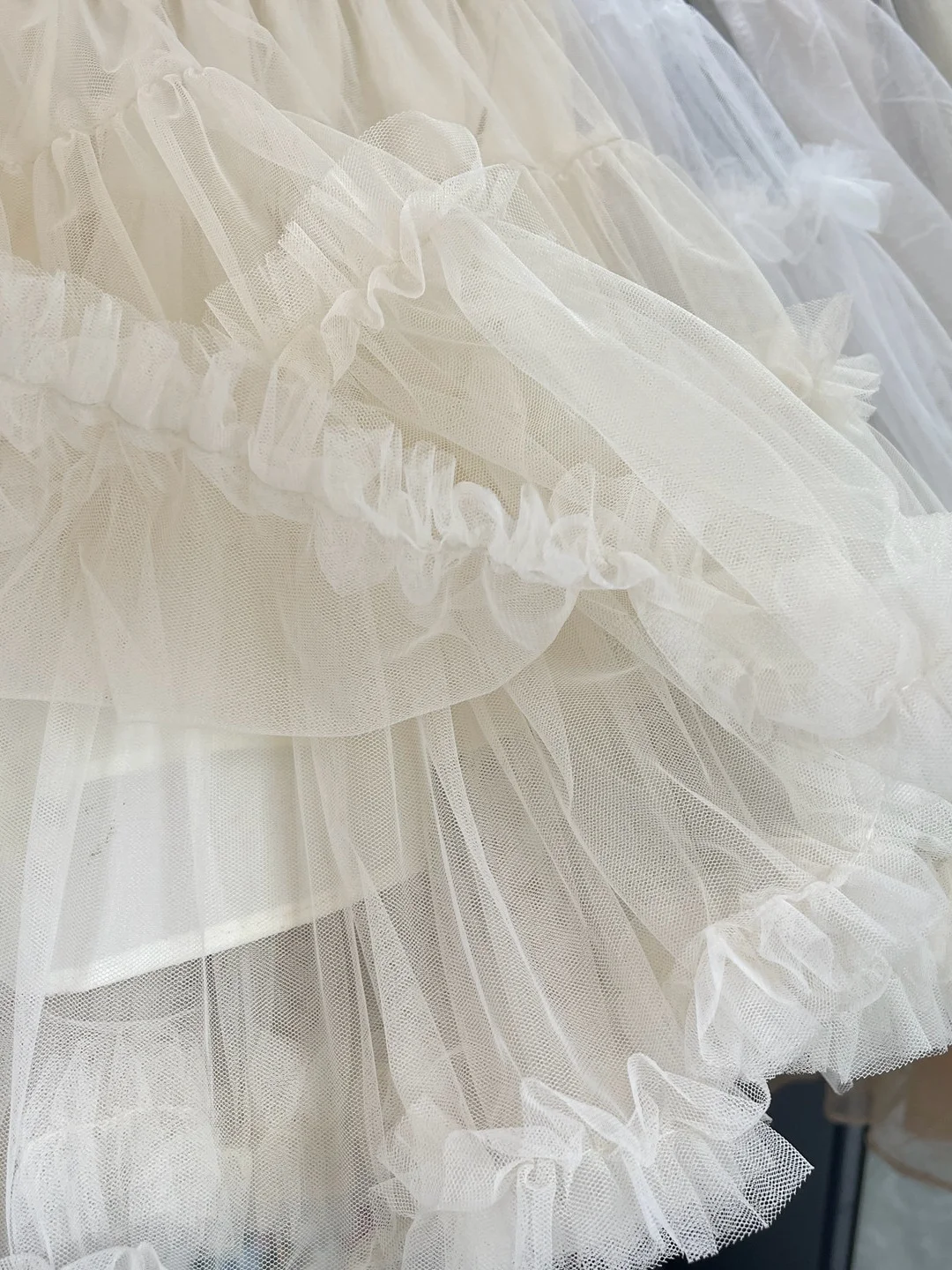Sweet Princess Style A-Line Short Skirt with Fluffy Netting And Elastic Waist Cake Skirt Half-length Polyester Fiber