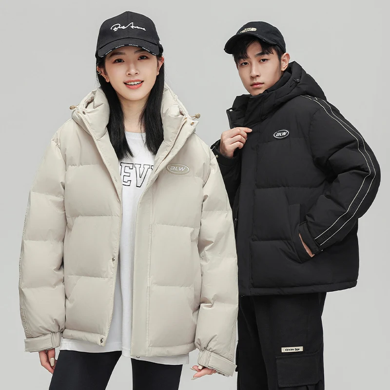 

Модная белая мужская короткая куртка-пуховик: теплая зимняя верхняя одежда из полиэфирного волокна, молодежный тренд, с капюшоном