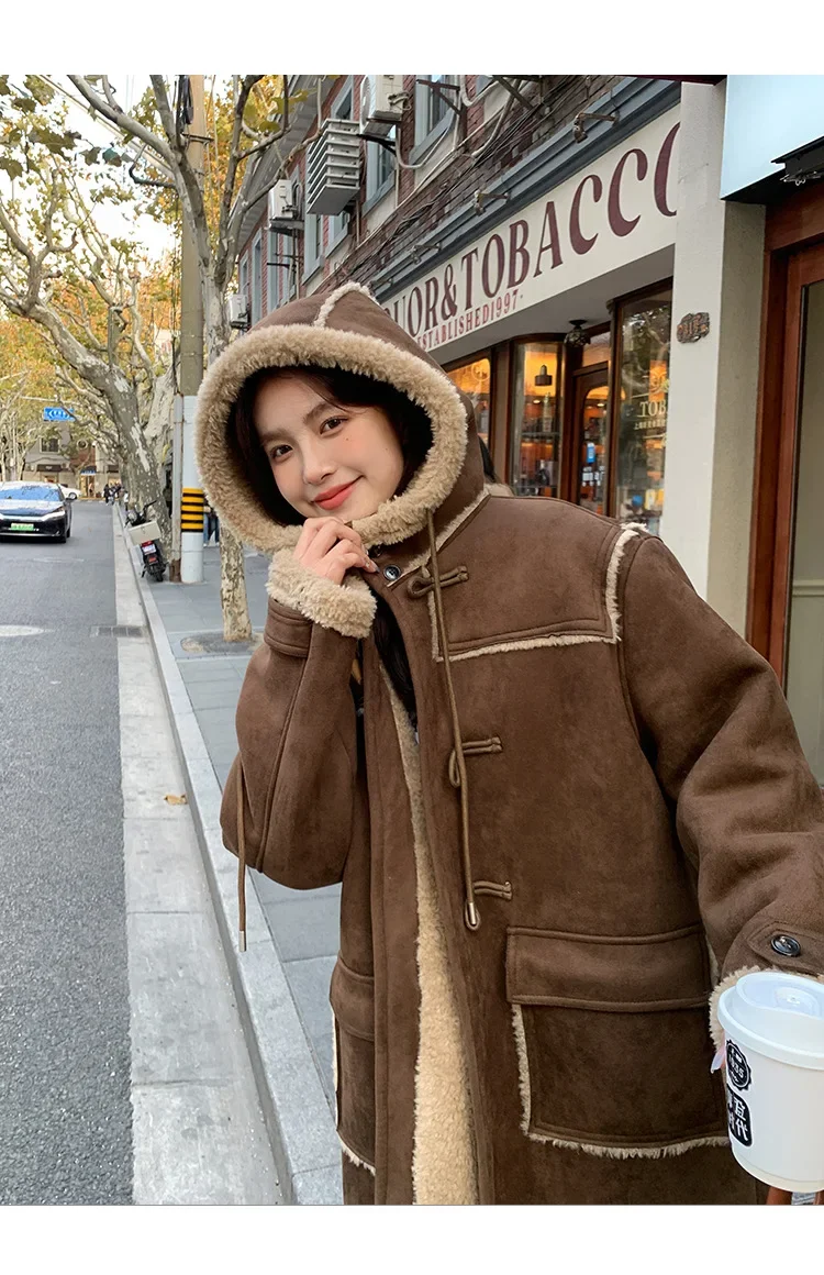 Meilad ขนสัตว์เกาหลี One-piece Lamb FUR Coat สําหรับผู้หญิงฤดูหนาวหนาอารมณ์วัว Horn BUCKLE Hooded Coat