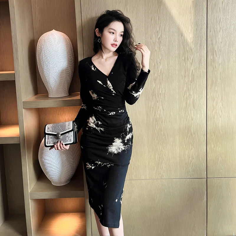

Coigarsam Women Long Dress New Office Lady Vintage Solid Print Long Sleeve Zipper V-Neck Black Dresses
