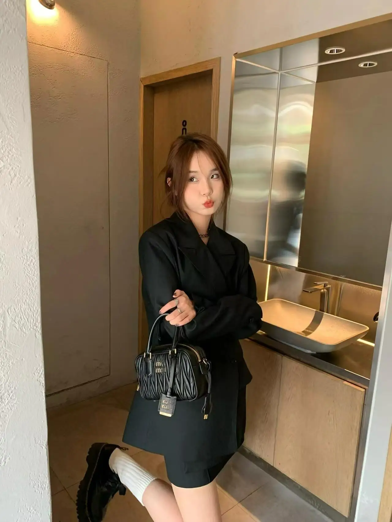 진짜 가죽 작은 사각 가방 보링볼 백 여성용 진짜 가죽 손잡이 접힌 여성용 다목적 작은 사각 가방 작은 사각형 가방 작은 사각 가방