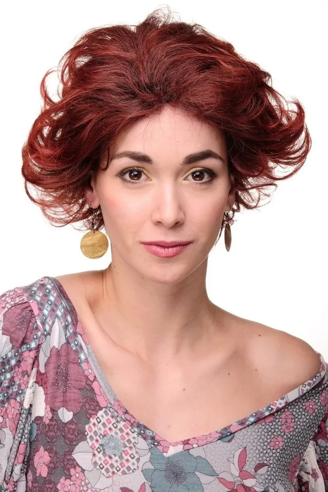 Рисунок 5 - Женский парик с коротким пробором