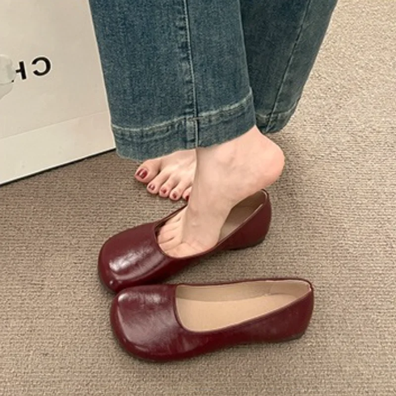 Women Flats 2025 Ne… - image