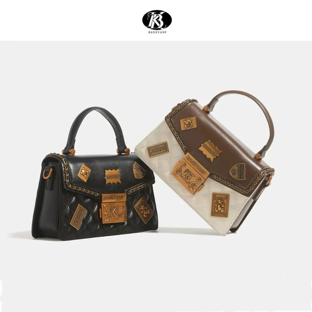 

KB brand hand-held women's bag 2025 new style diamond-shaped lock small square bag, color-blocking fashionable crossbody bag