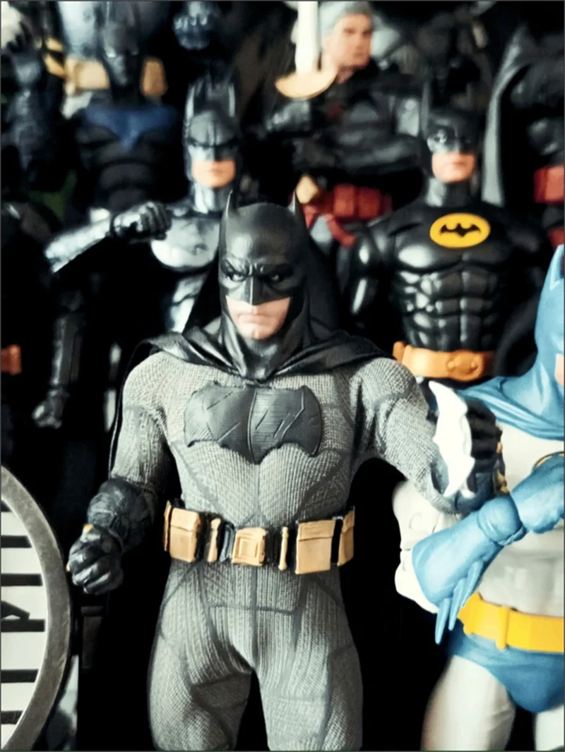 Mezco One 12-Rüstung Batman Actionfigur Batman Figur Bruce Wayne Joker Figur Sammlerstück Modell Spielzeug Geschenk Anime Auf Lager – Detail 10