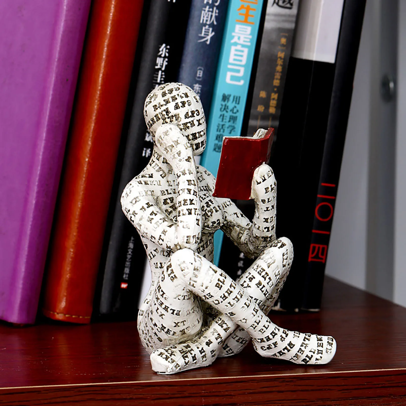 Pulp Reading Thinker Style Statue Covered With Letters Unique Wedding Decoration Suitable for Birthday Housewarming Gift