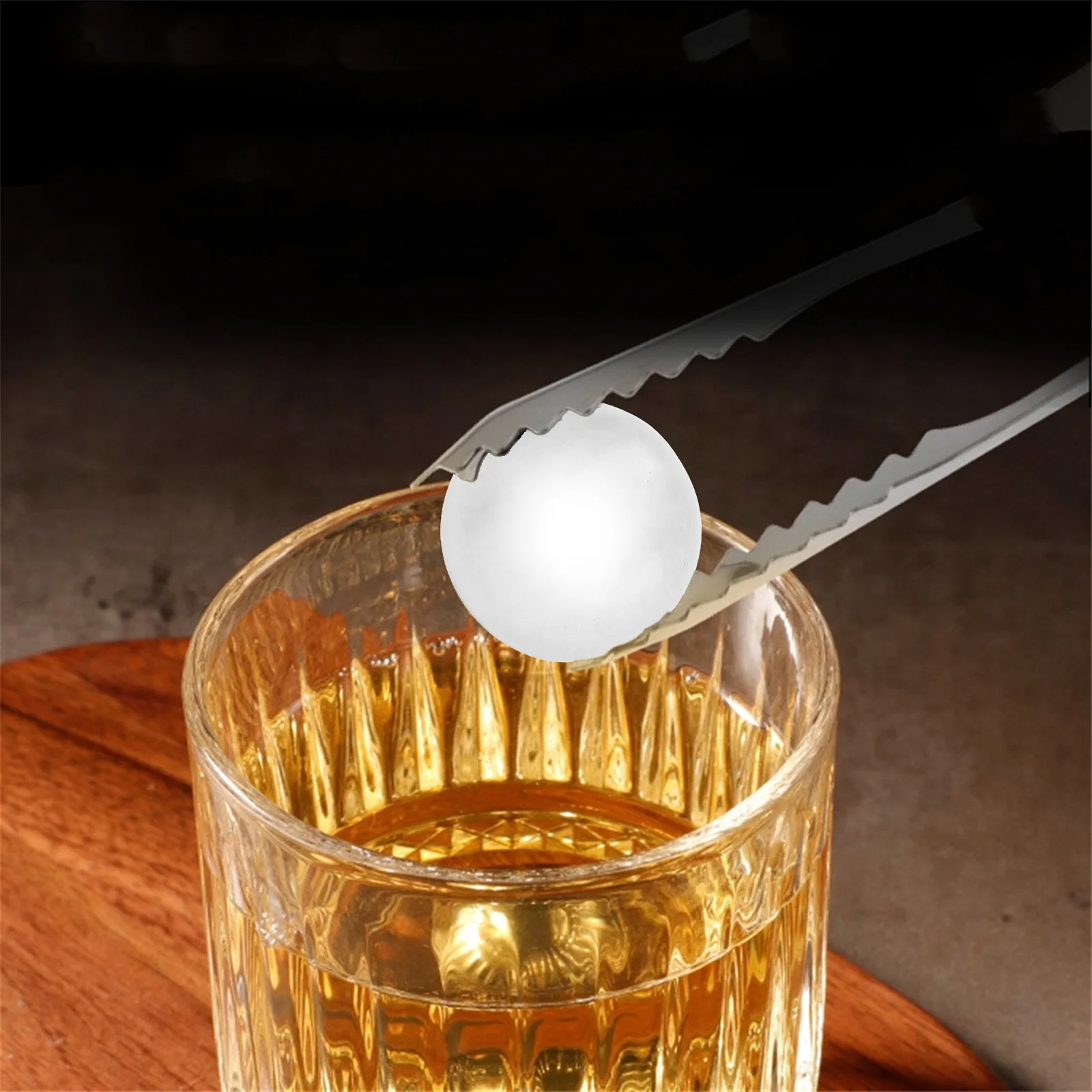 

Stainless Steel Coffee Ice Ball Reusable Metal Ice Balls Whiskey Wine Beer Cooler Stones Ice Cubes Holder Bracket Bar Tool