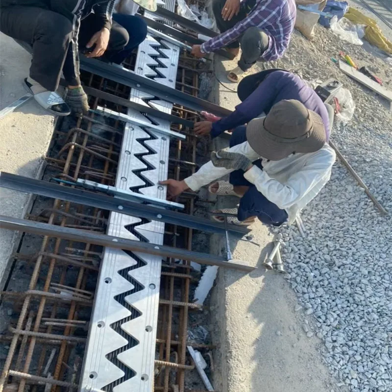 Aluminum alloy finger, beam-plate highway expansion joint