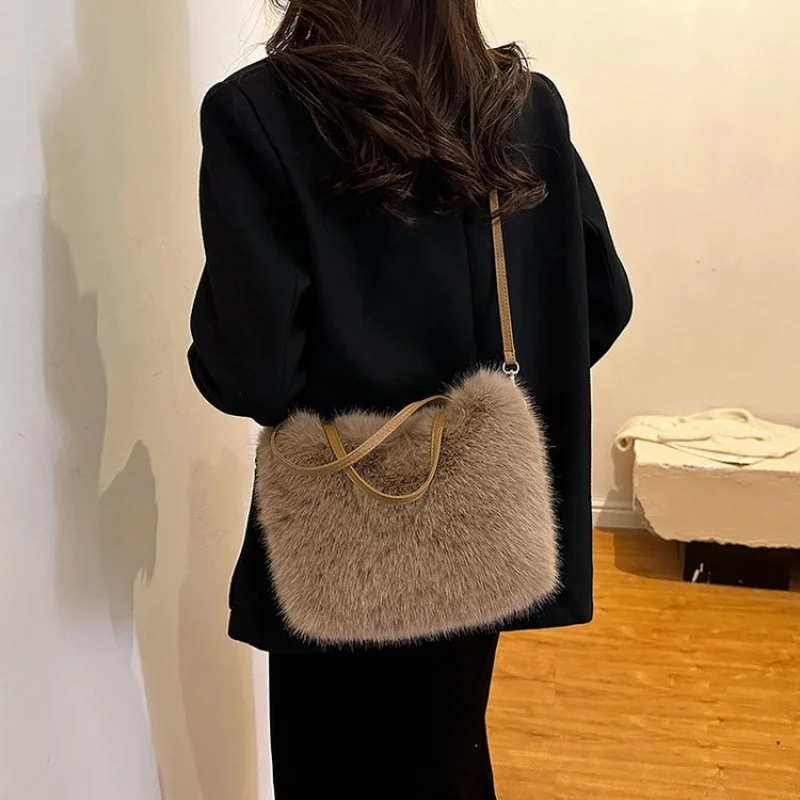 

Luxury Brand Fashionable Leather Women's Crossbody Bag Elegant Classic Popular Paris Elegant Craftwork Vintage Bag​