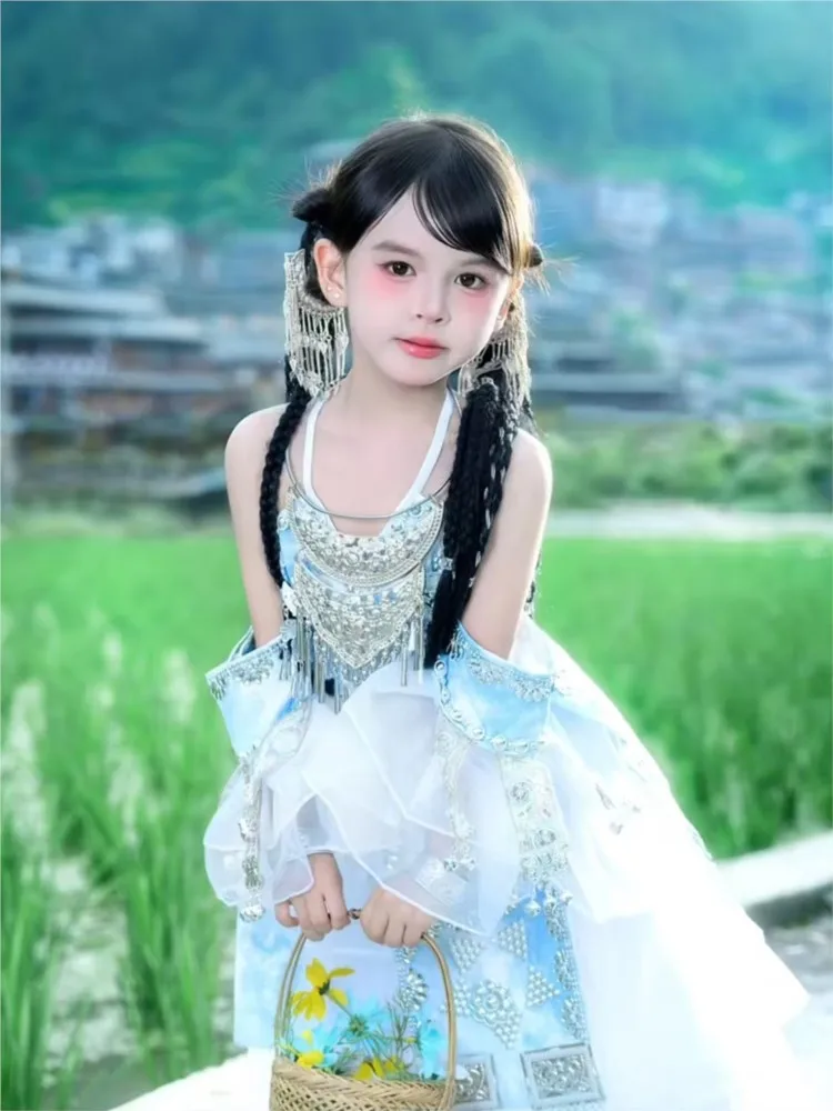 Costumes de spectacle pour filles de style ethnique, haut à licou bleu et robe longue fluide, nouvelle collection