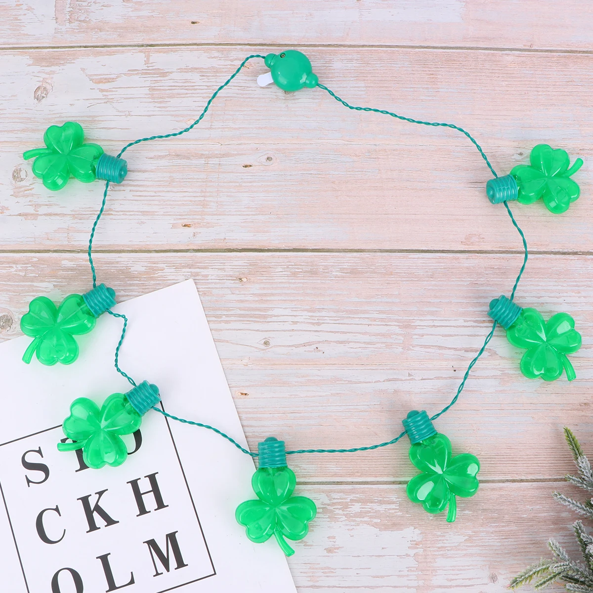 

St Patrick's Day Glowing Necklace 7 LED String Lights Creative Shamrock Party Jewelry Festive Atmosphere