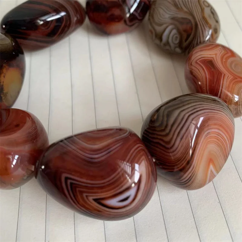 Silk Thread Agate Bracelet view 3
