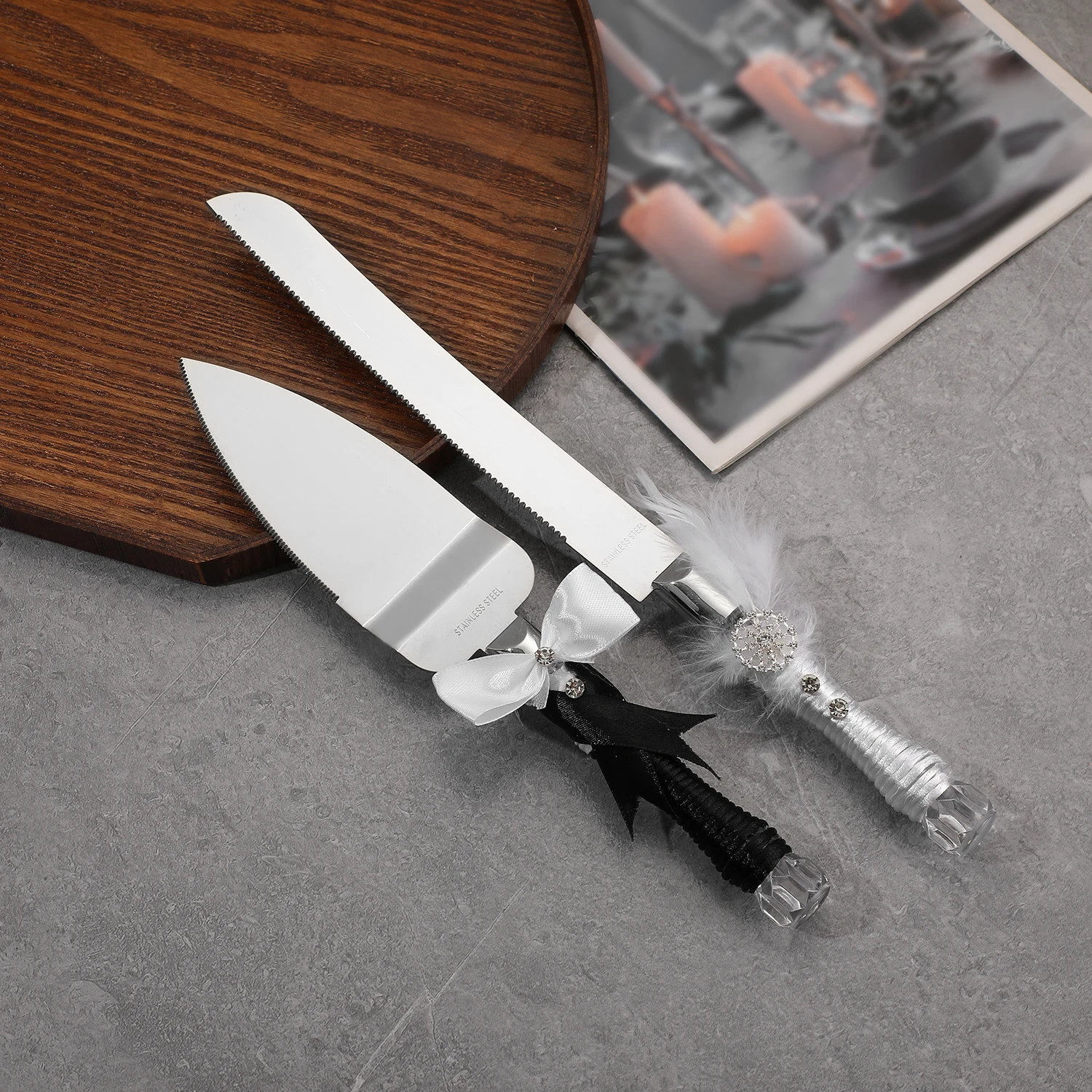 Роскошный французский набор для выпечки торта с черно-белым бантом, инструменты для выпечки с посеребренными перьями из нержавеющей стали