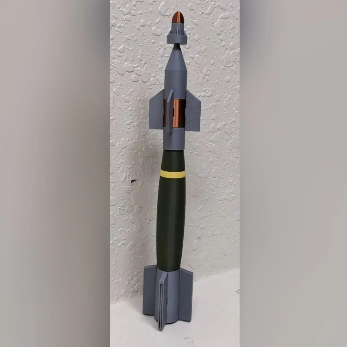 Paveway II Modelo 1:14 Misil guía con láser Adorno para entusiastas militares realista Regalo Exhibición de coleccionista militar impresa en 3D