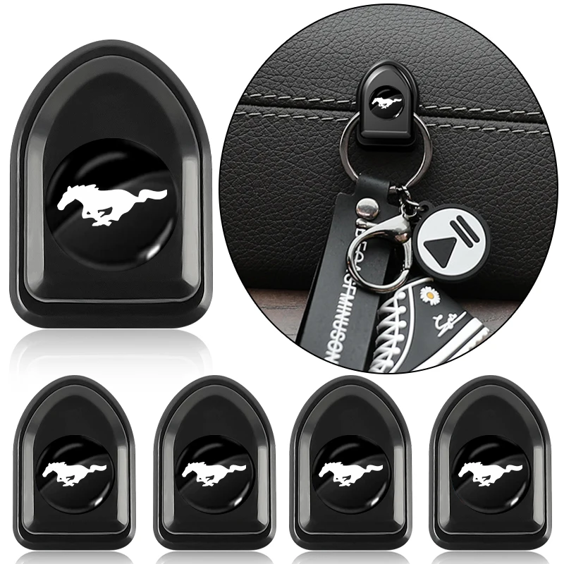 1/2/4 piezas Ganchos de almacenamiento para llaves de coche y colgador de cables USB para Ford Mustang F10 Zapatillas Miniatura Gt Shelby 2005 2015 Mujer center cover