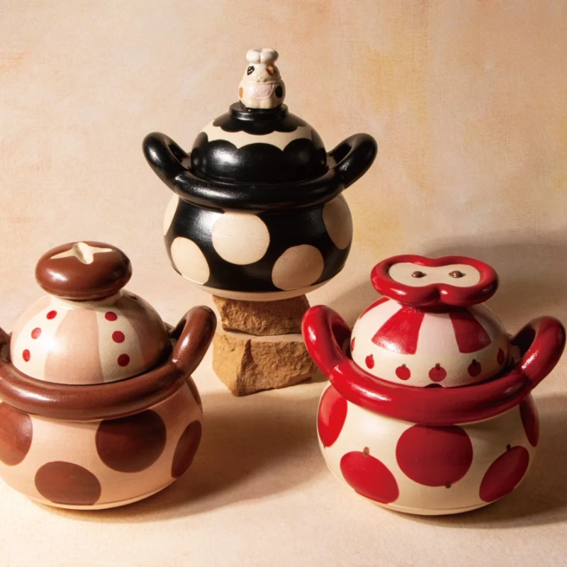 Handmade cute casserole, soil pot, household cooking rice, soup pot, porridge, rice, open flame, high temperature resistance