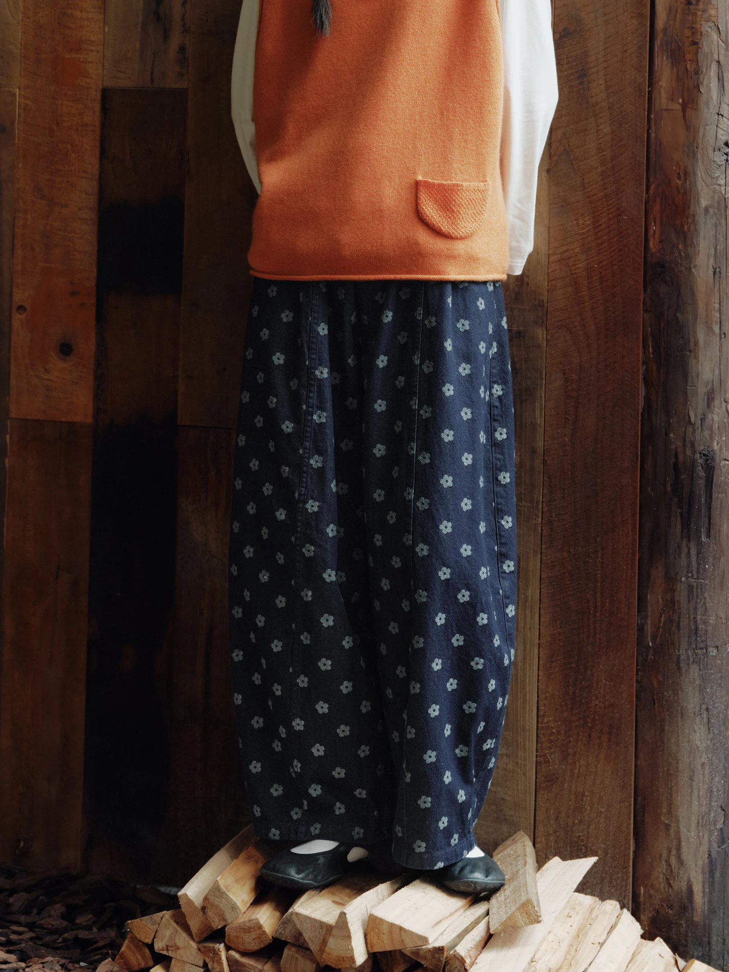 Blue Cotton Linen Balloon Jeans Women's Loose Fit Elastic Waist Floral Print Resistant to Fading Autumn Season Casual Trousers