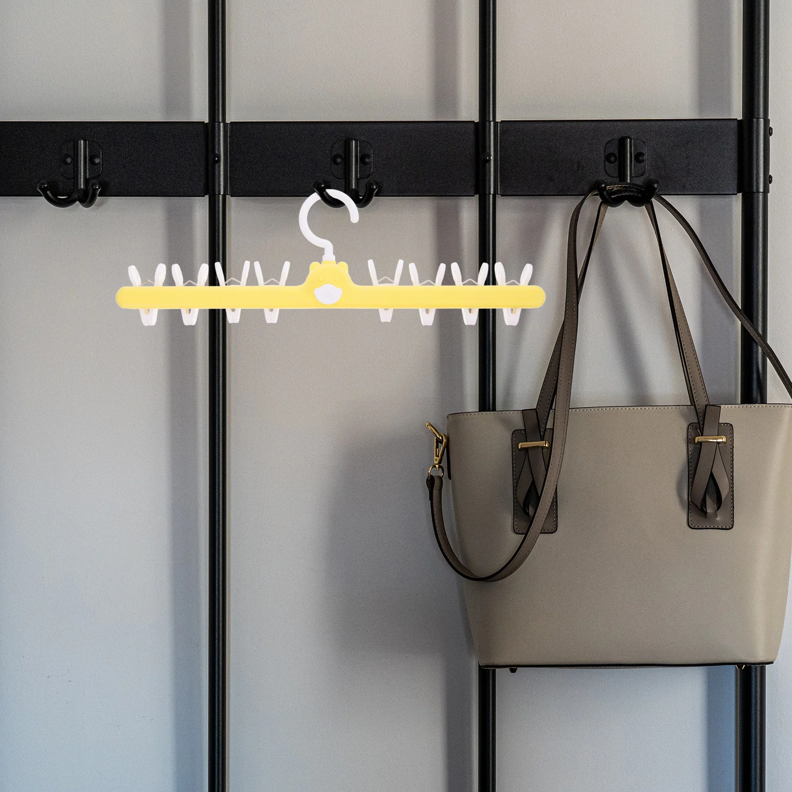 

Socks Hanger Closet Organizer Clip Anti-Slip Large Capacity Clips for Bras Underwear Tank Tops Towels Space Saving Hangers