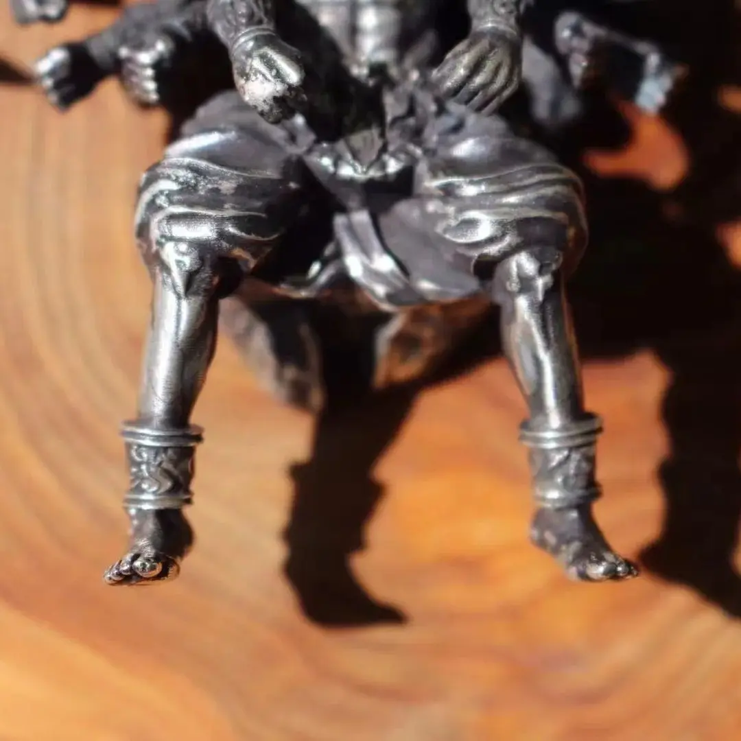 Factory Direct S925 silver to do the old process of fighting and win the Wamfos Court pendants for men and women