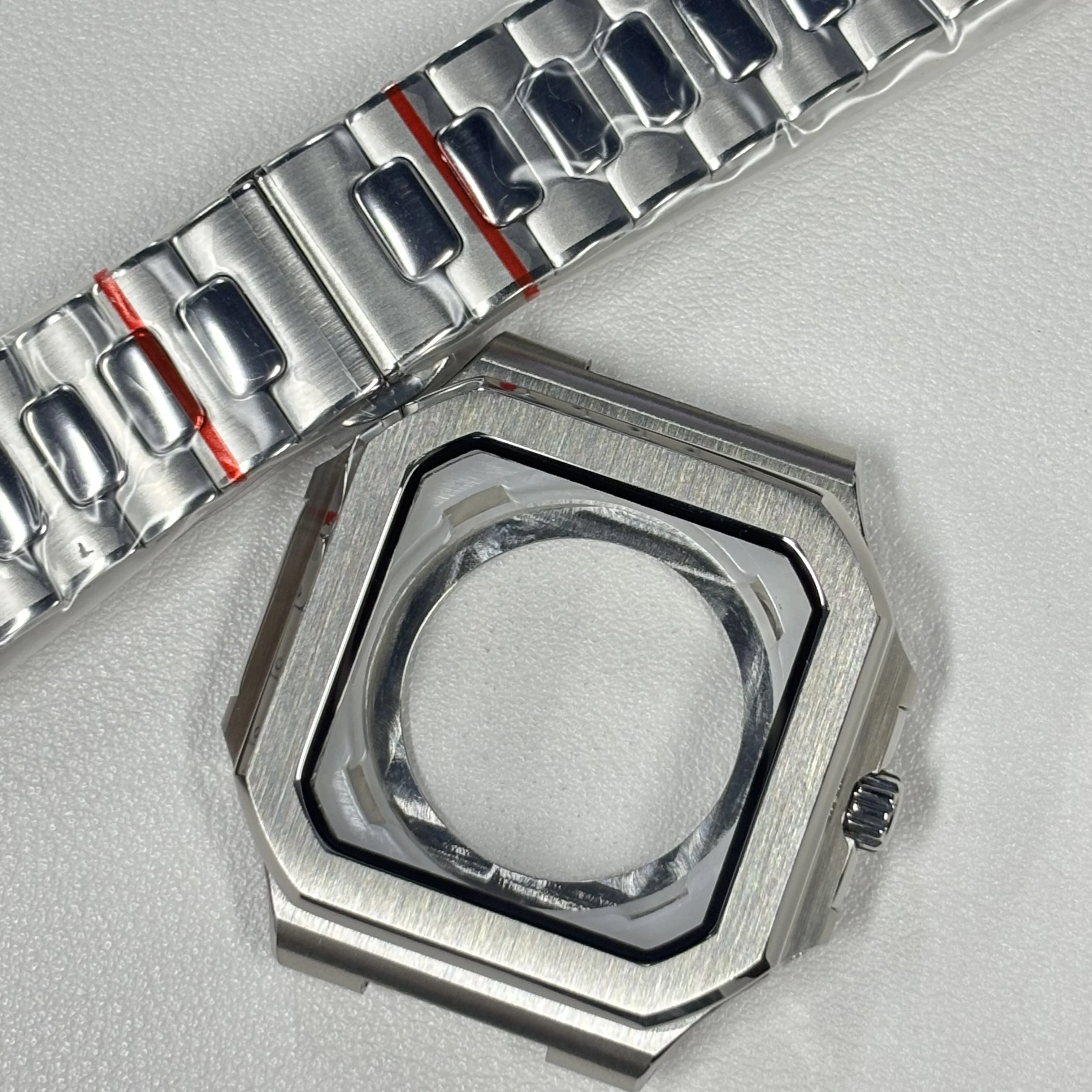 Cassa per orologio stile Nautilus quadrata ultrasottile da 38 mm Movimento adatto NH34 NH35 NH36 Per cassa dell'orologio quadrata NH35 Orologio quadrato alla moda