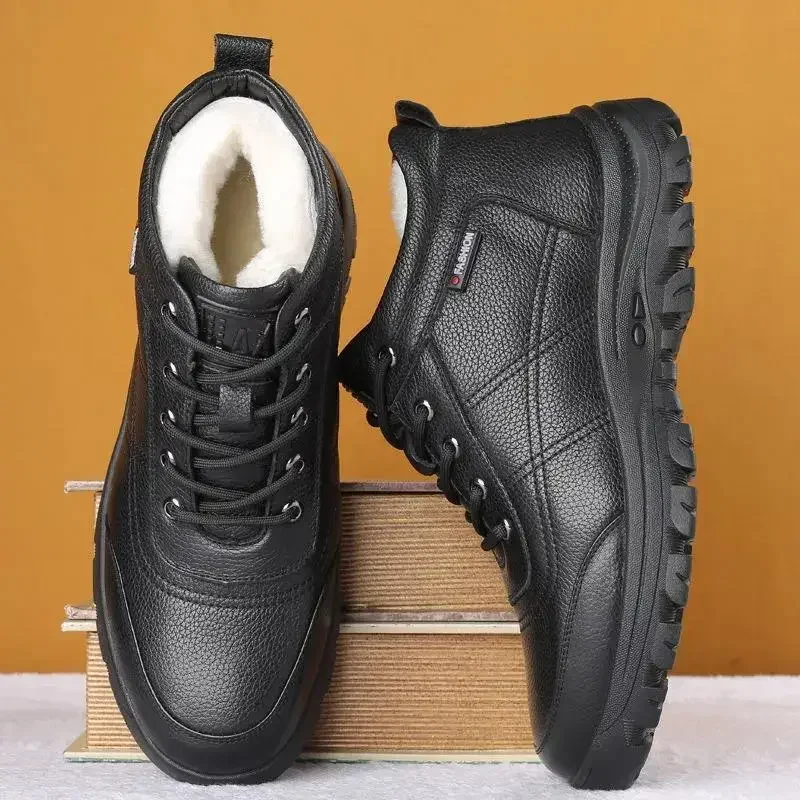 Neue schwarze männliche Schuhe Mode Herren Freizeit schuhe 2024 Herbst Winter rutsch feste verschleiß feste Herren warme Schuhe Zapatillas de Hombre